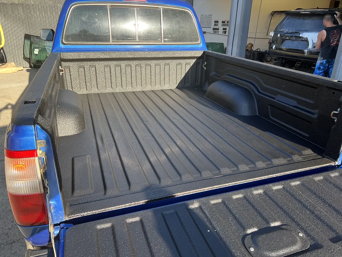 JennTek Spray Coatings blue truck bed-liner 2.